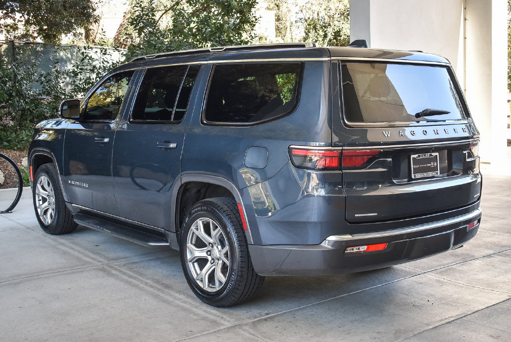 Used 2022 Jeep Wagoneer Series II AWD/4WD image 4