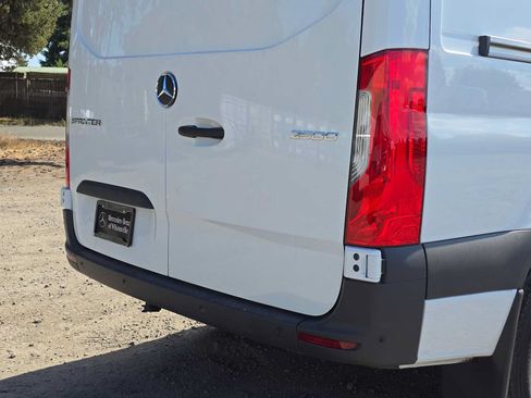 Used 2026 Mercedes-Benz Sprinter 2500 image 16