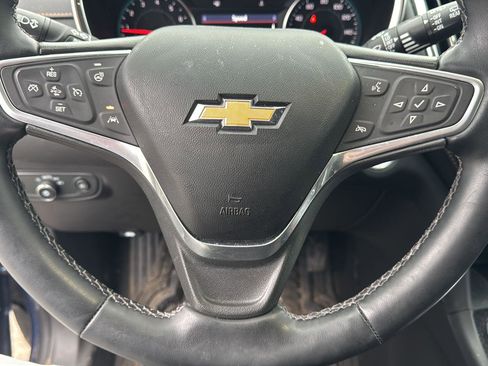 Used 2023 Chevrolet Equinox Premier image 14