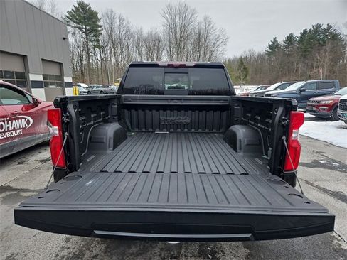 Used 2021 Chevrolet Silverado 1500 High Country w/ Technology Package image 27