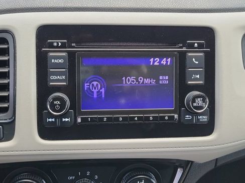Used 2018 Honda HR-V LX image 29