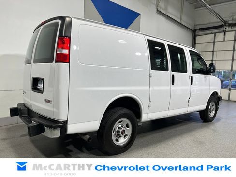 Used 2024 GMC Savana 2500 w/ Driver Convenience Package RWD image 5