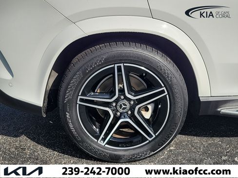 Used 2022 Mercedes-Benz GLE 350 4MATIC image 9