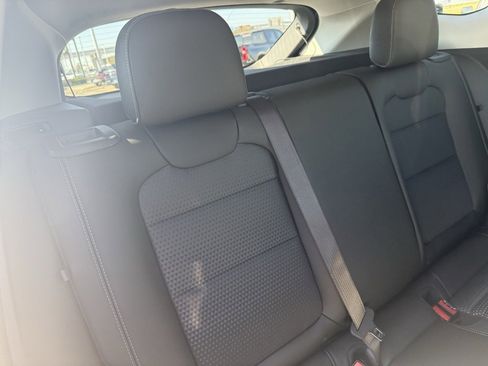 New 2026 Chevrolet Trax LT w/ Sunroof Package image 38