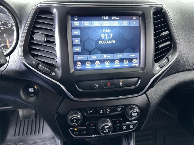 Used 2022 Jeep Cherokee Latitude Lux AWD/4WD image 13