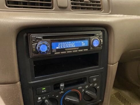 Used 1998 Toyota Camry LE FWD image 11