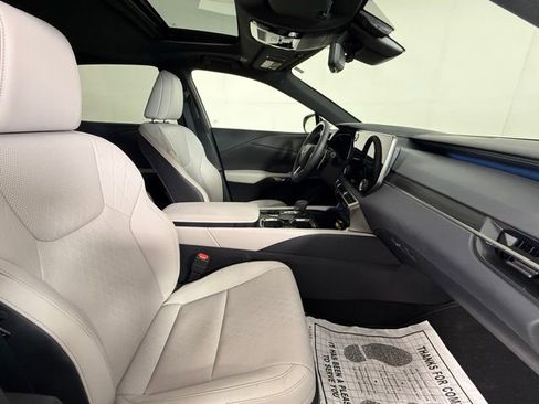 Used 2025 Lexus RX 350 Premium Plus w/ Convenience Package FWD image 39