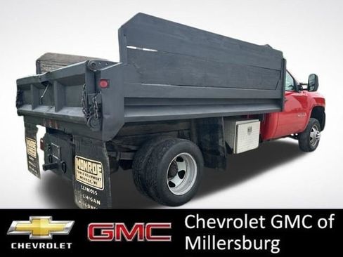Used 2009 Chevrolet Silverado 3500 W/T AWD/4WD image 3