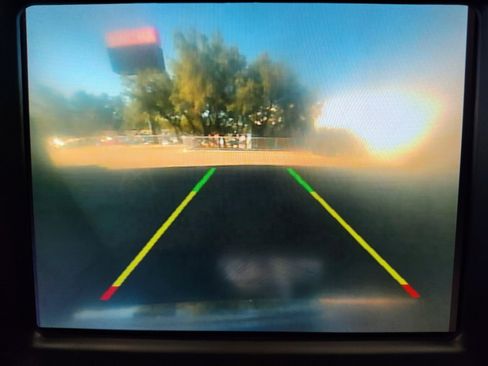 Used 2020 Chrysler 300 Touring image 15