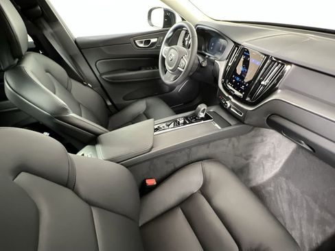 Certified 2025 Volvo XC60 B5 Core w/ Climate Package image 28