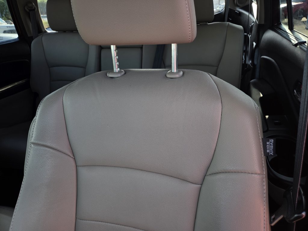 Used 2022 Honda Pilot Touring image 18