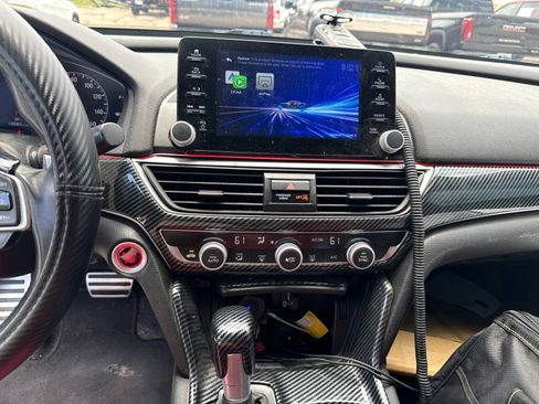 Used 2020 Honda Accord Sport image 12
