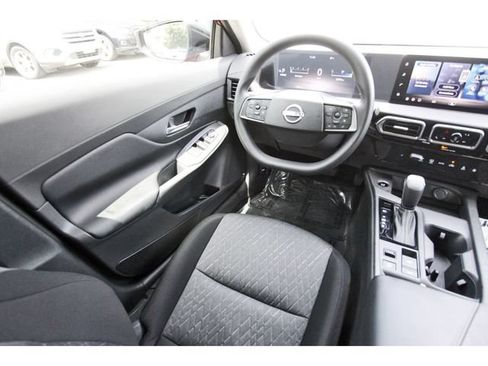 Used 2026 Nissan Sentra SV w/ Floor Mat Package FWD image 7