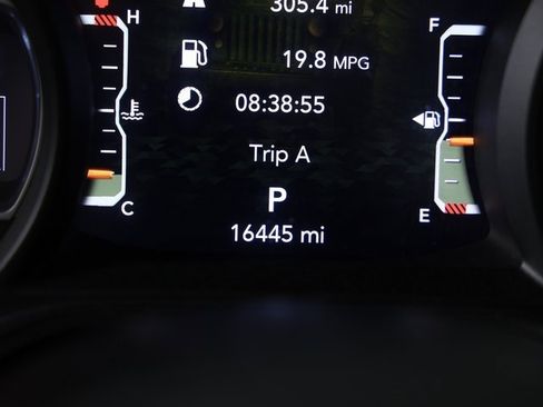 Used 2024 Jeep Wrangler Sport S image 17