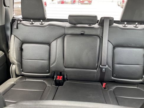 Used 2021 GMC Sierra 1500 SLT AWD/4WD image 59