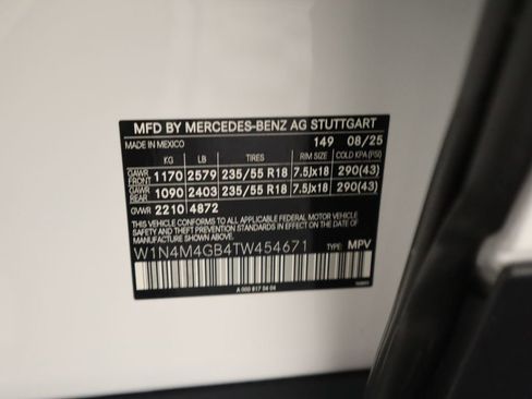 New 2026 Mercedes-Benz GLB 250 image 33