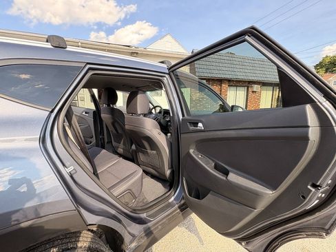 Used 2021 Hyundai Tucson Value AWD/4WD image 18
