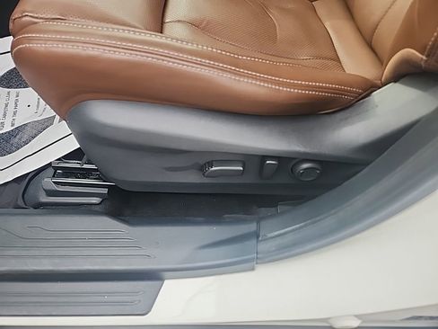 Used 2020 Subaru Outback Touring image 14