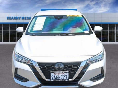 Used 2022 Nissan Sentra SV FWD image 2