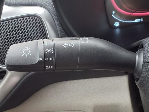 Certified 2025 Kia Soul LX image 13