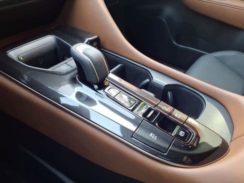 Used 2026 Toyota Crown Limited image 14