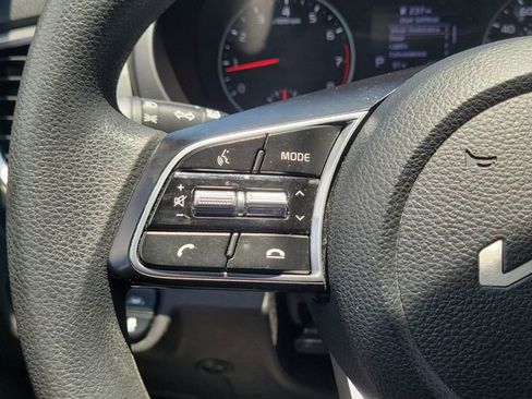 Used 2023 Kia Seltos LX AWD/4WD image 19