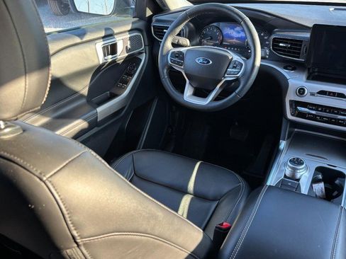 Used 2023 Ford Explorer XLT w/ Equipment Group 202A image 15