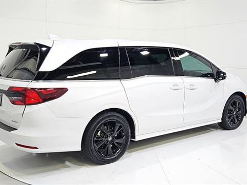 Used 2024 Honda Odyssey Sport image 8