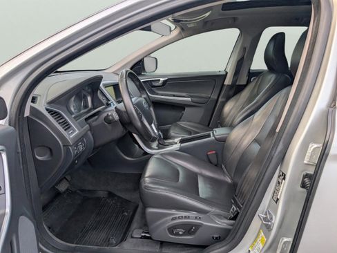 Used 2016 Volvo XC60 T5 Premier image 31