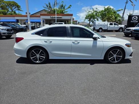 Used 2023 Honda Civic Touring image 8