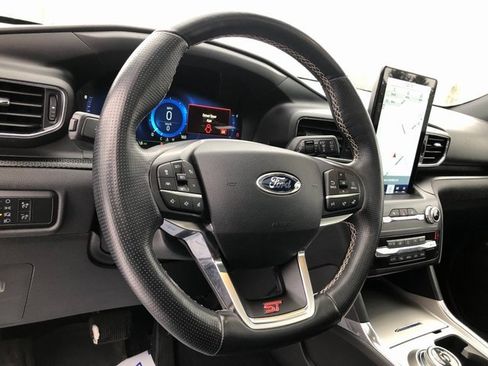 Used 2020 Ford Explorer ST w/ ST Street Pack image 5