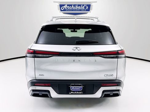 Used 2023 INFINITI QX60 Luxe image 6