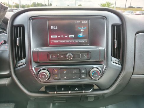 Used 2018 Chevrolet Silverado 1500 W/T w/ WT Convenience Package AWD/4WD image 3