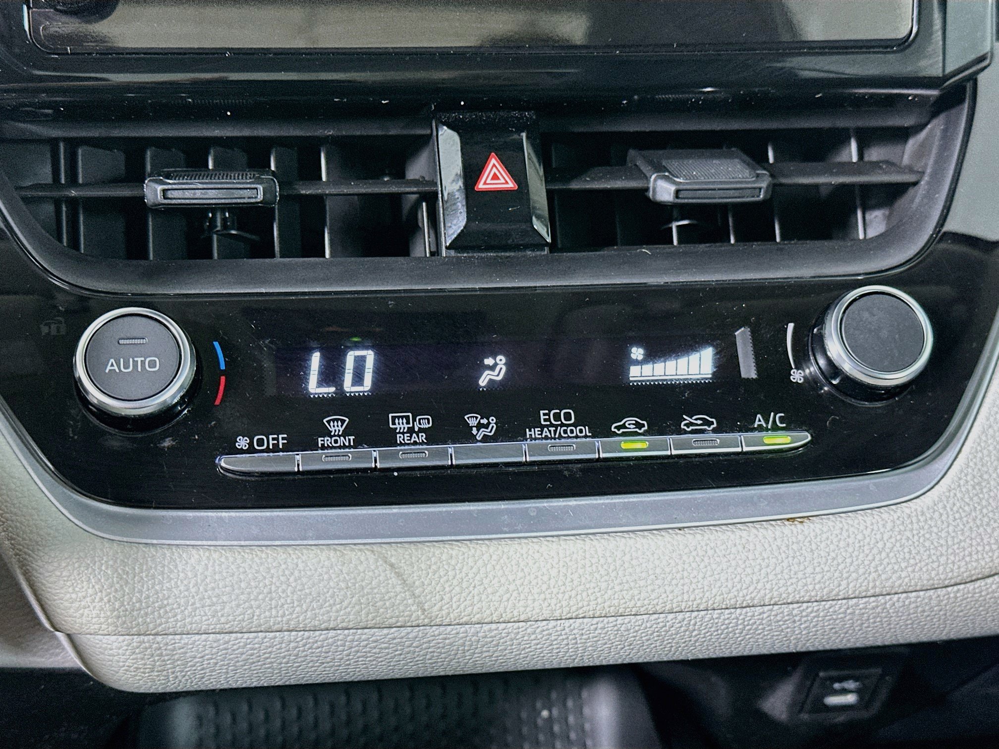 Used 2026 Toyota Corolla LE FWD image 22