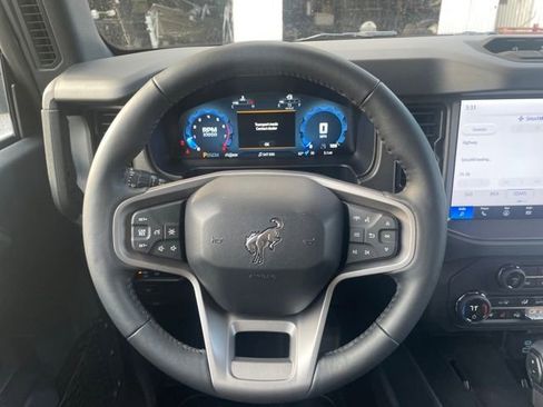 New 2025 Ford Bronco Badlands image 14