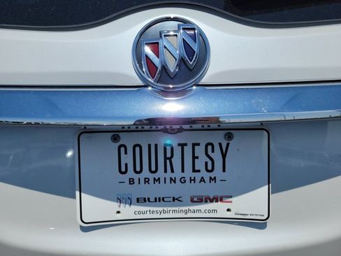 Used 2022 Buick Enclave Essence w/ Experience Buick Package FWD image 30