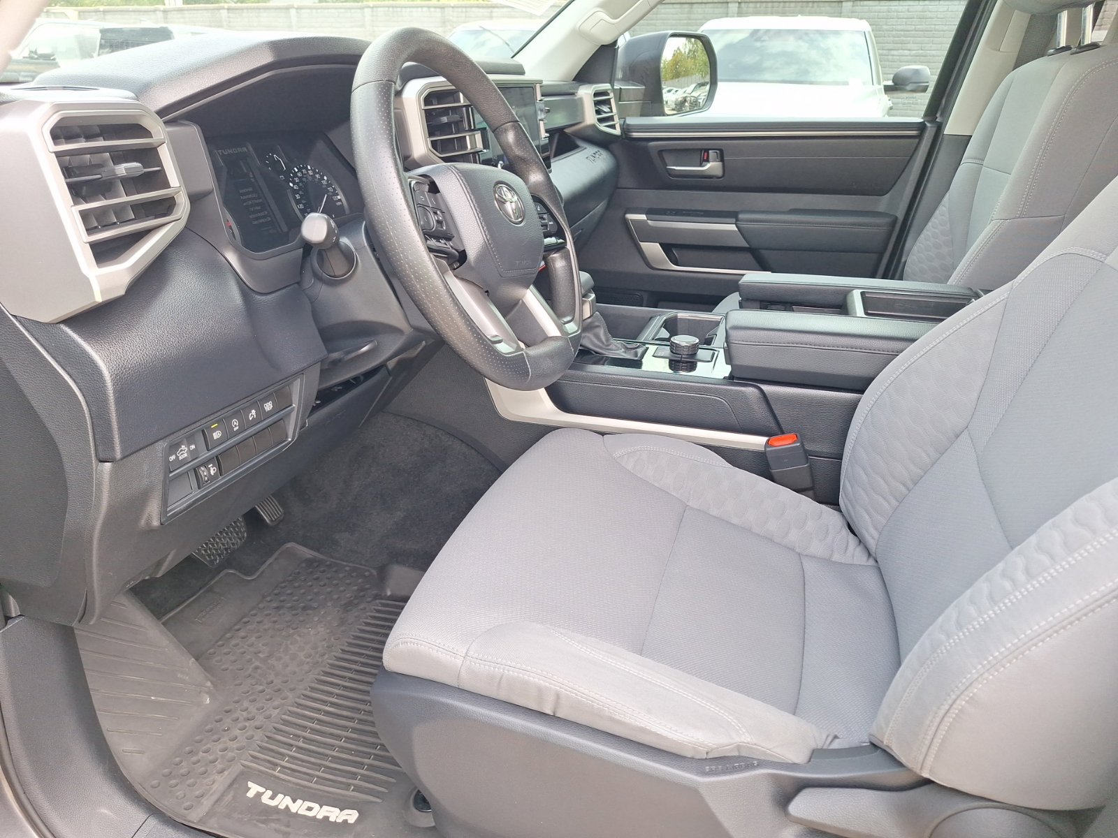 Used 2022 Toyota Tundra SR5 RWD image 16