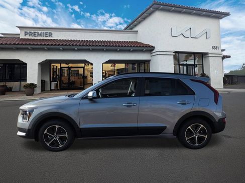 New 2026 Kia Niro EX FWD image 5