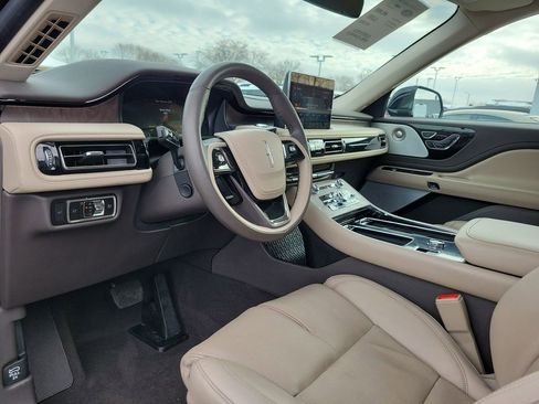 Certified 2023 Lincoln Aviator Reserve w/ Equipment Group 201A image 20