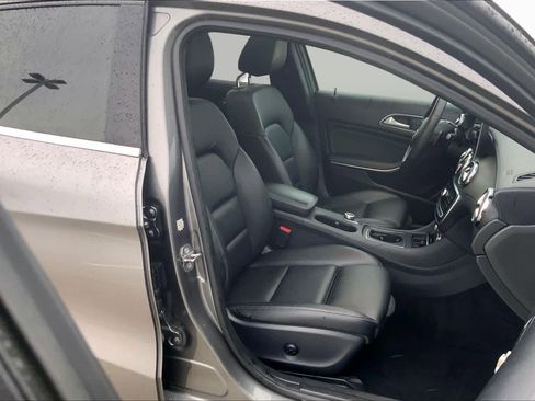 Used 2019 Mercedes-Benz GLA 250 4MATIC image 9