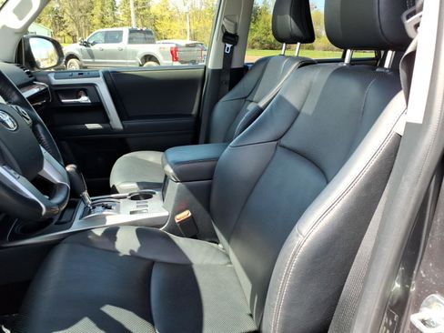 Used 2023 Toyota 4Runner Limited AWD/4WD image 19