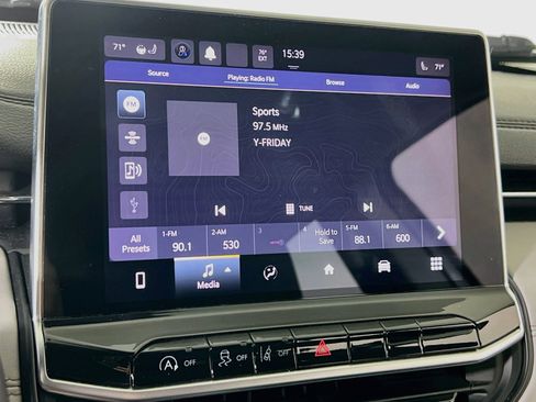 Used 2022 Jeep Compass Limited w/ Sun and Sound Group AWD/4WD image 14