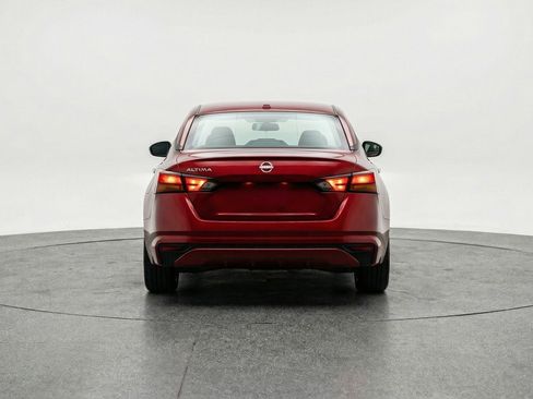 Used 2025 Nissan Altima 2.5 SV image 7