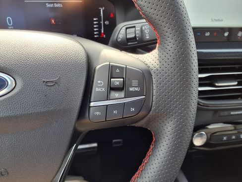 Used 2024 Ford Escape ST-Line w/ Tech Pack #1 AWD/4WD image 16
