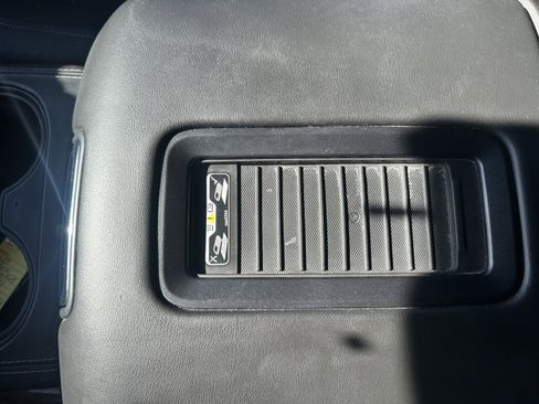 Used 2016 GMC Yukon SLT image 17