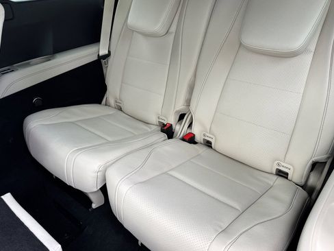 New 2026 Mercedes-Benz GLS 450 4MATIC image 37