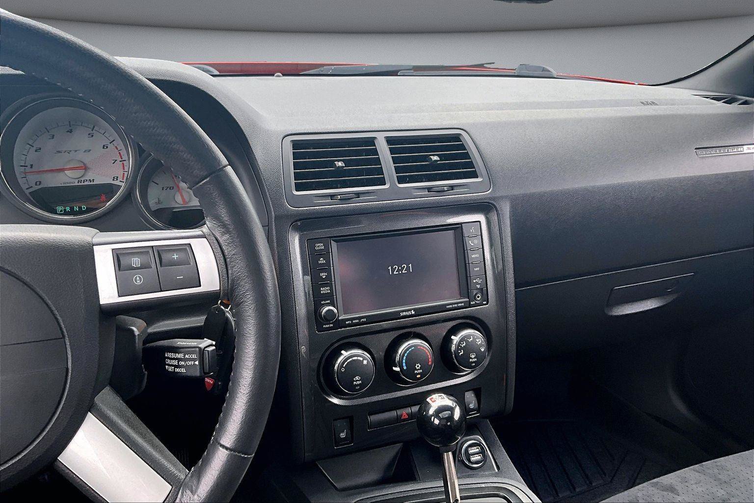 Used 2009 Dodge Challenger SRT8 w/ SRT Option Group II RWD image 10