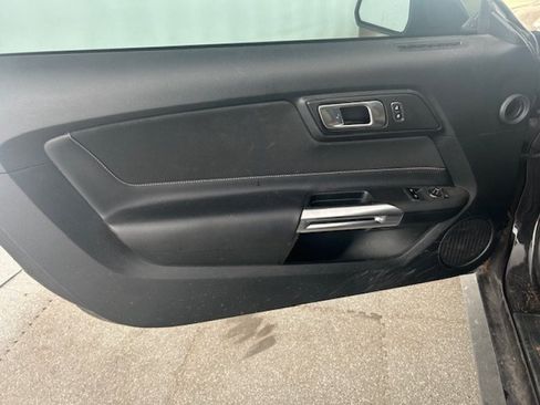 Used 2023 Ford Mustang Coupe RWD image 18