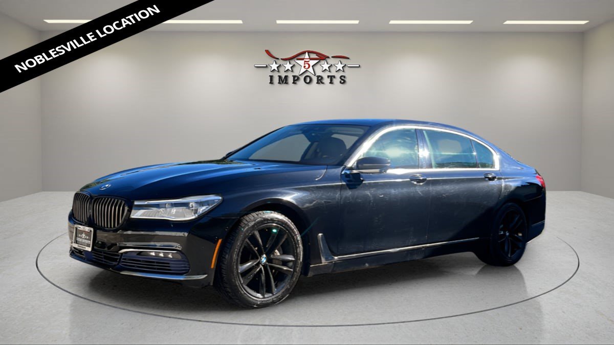 Used 2017 BMW 750i xDrive AWD/4WD image 1