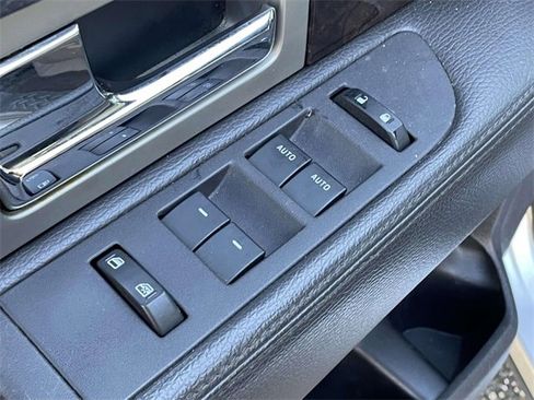 Used 2014 Ford F150 Platinum image 14